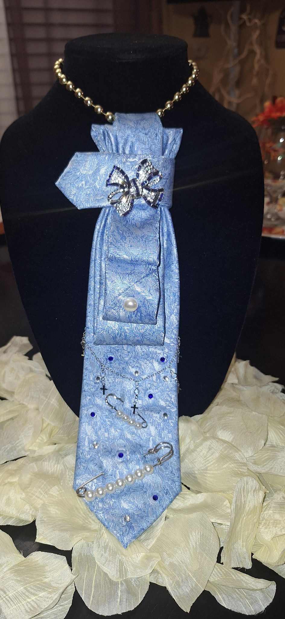 Winter Frost Elegance Junk Tie- by Pretti Gurlz