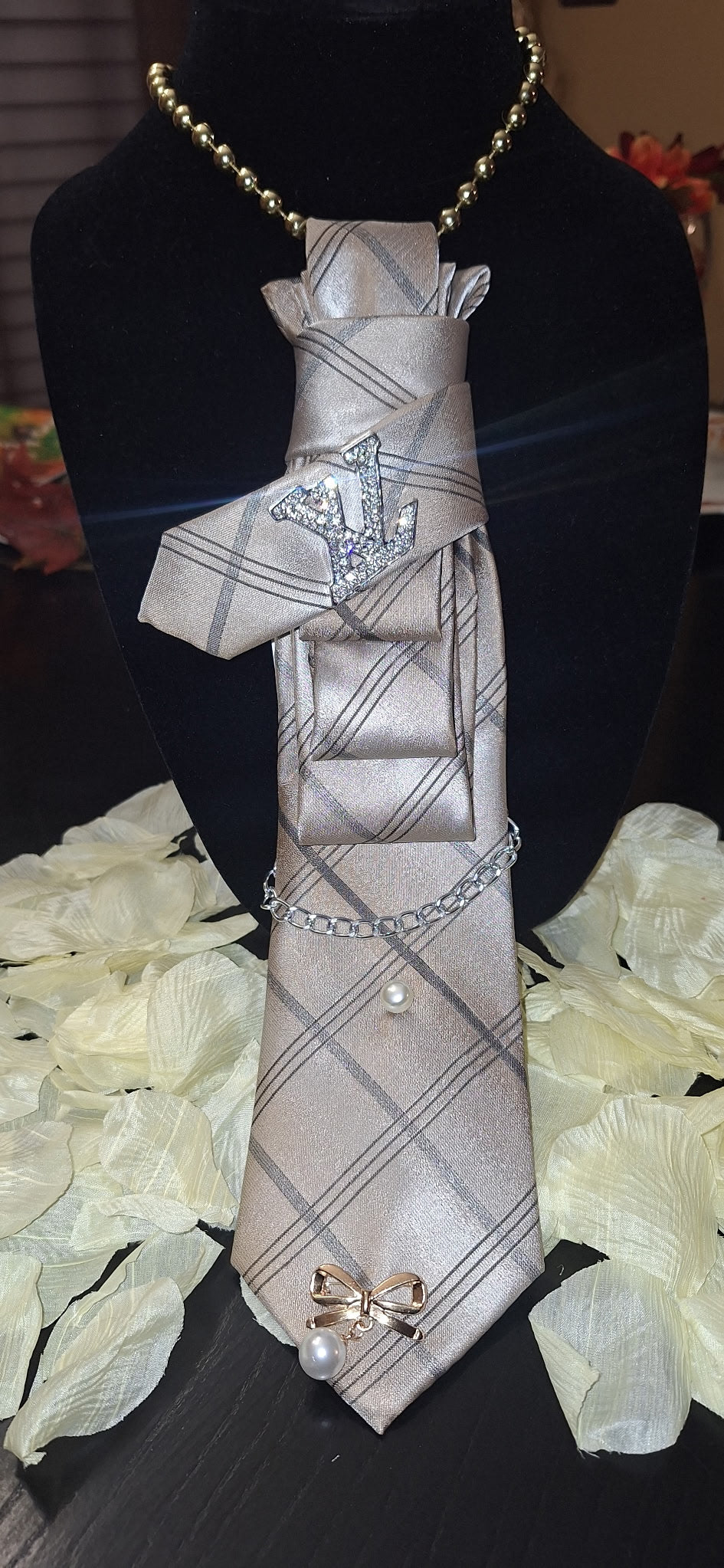 Champagne Elegance Junk Tie- by Pretti Gurlz