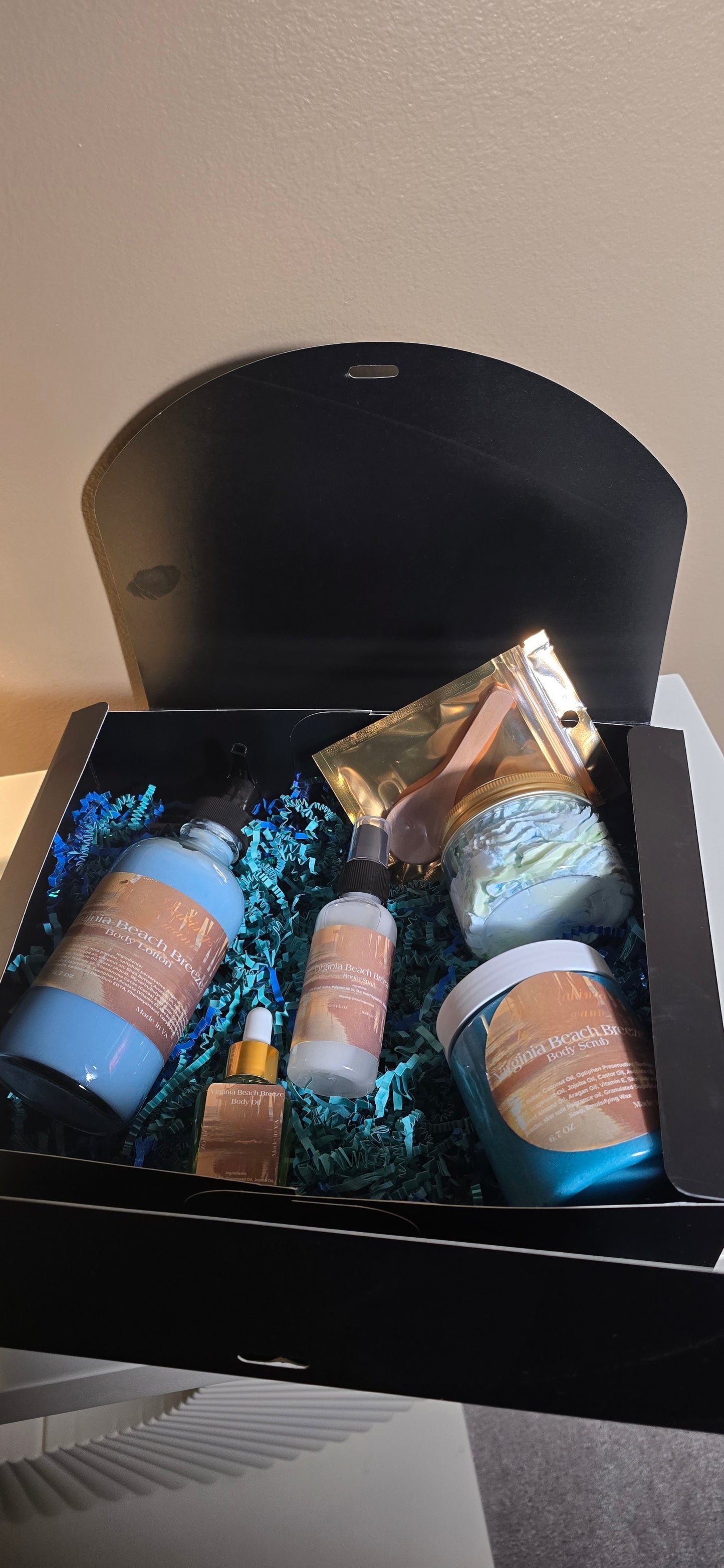 Virginia Beach Breeze Luxury Gift Box