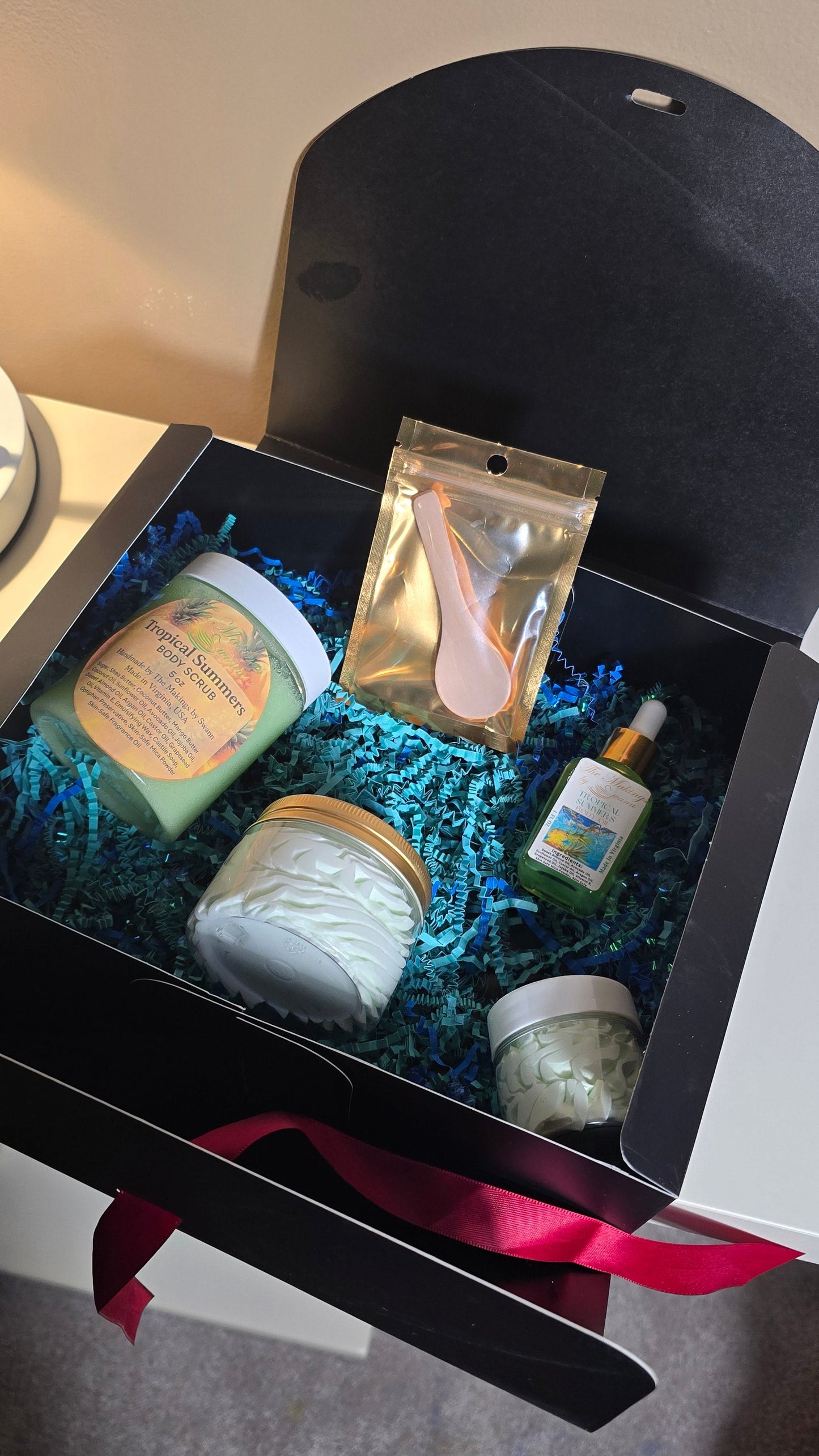 Tropical Summer Luxury Gift Box